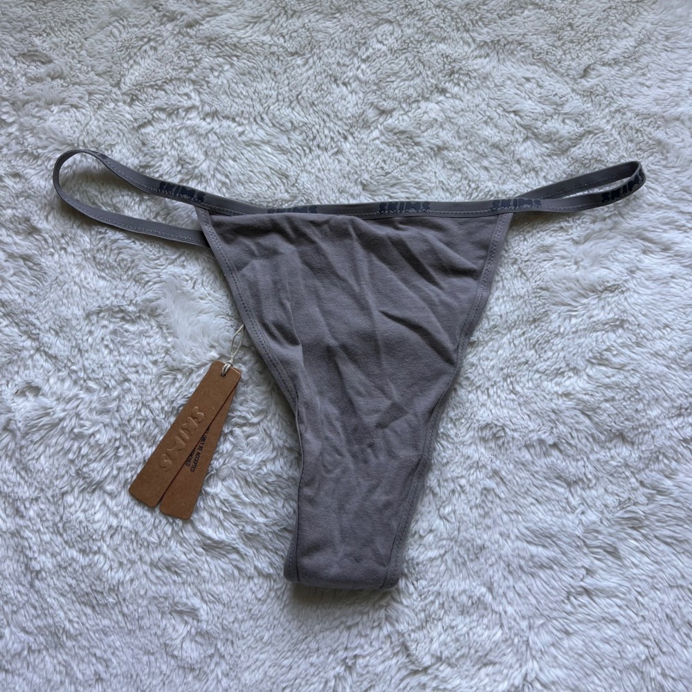 SKIMS Women's Cotton Logo String Thong Smoke Grey PN-THG-2642 Plus Size 3X NEW